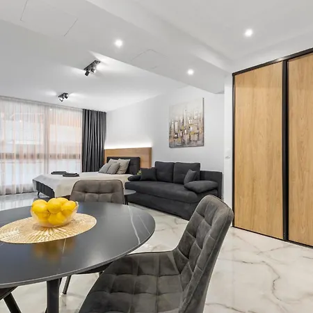Luxury Riverside At Eurovea Appartement *